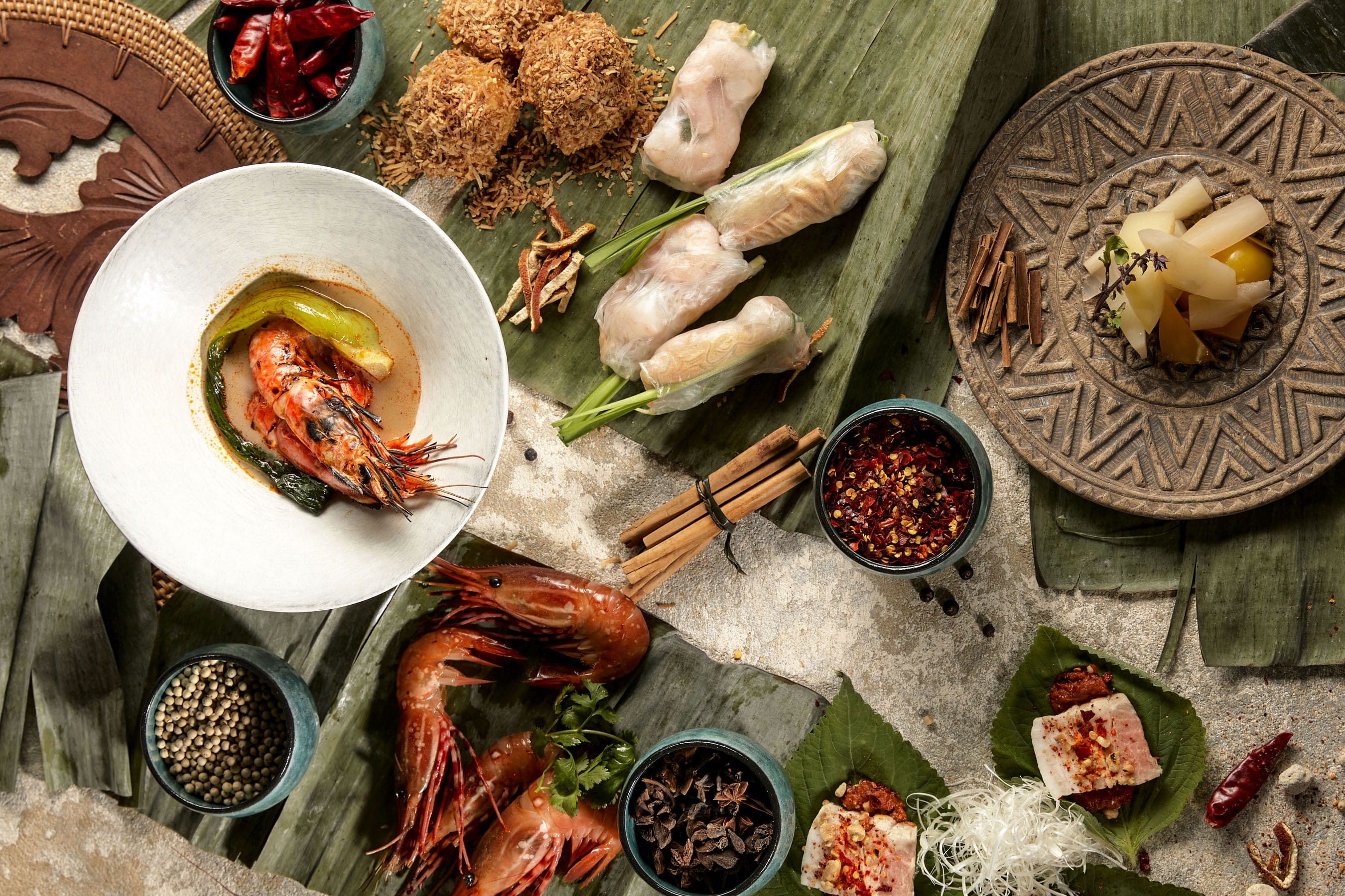 名古屋栄のおしゃれなタイ料理専門店 yaab thai(ヤーブ タイ)